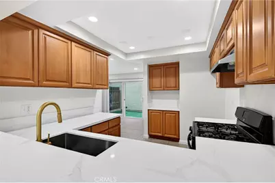 11360 166th #10, Cerritos, CA 90703 - Photo 5