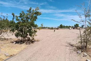 2131 W Ave M12, Palmdale, CA 93551 - Photo 13