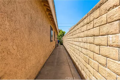 8824 Sari Avenue, Northridge, CA 91343 - Photo 45