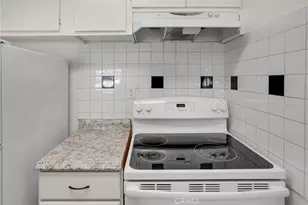 5585 E Pacific Coast Hwy, Long Beach, CA 90804 - Photo 15