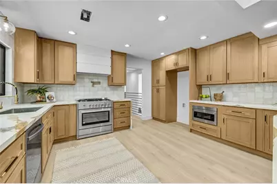 2973 Lakeview Way, Fullerton, CA 92835 - Photo 21