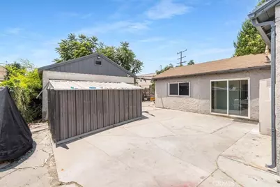 322 W School, Compton, CA 90220 - Photo 23