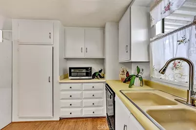 1001 W Lambert #30, La Habra, CA 90631 - Photo 47