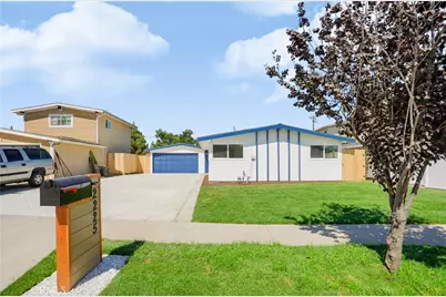 2225 Maple, Costa Mesa, CA 92627 - Photo 3