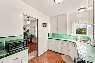 501 S Victoria, Corona, CA 92879 - Photo 15
