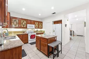 2822 Parksquare, Pomona, CA 91767 - Photo 11