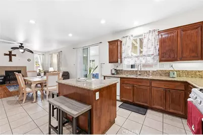 2822 Parksquare, Pomona, CA 91767 - Photo 7