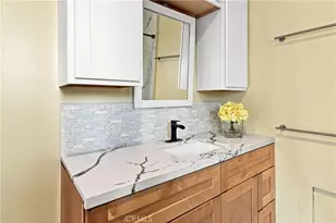 613 N Raitt St, Santa Ana, CA 92703 - Photo 29