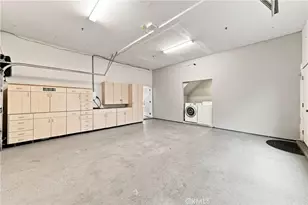 613 N Raitt St, Santa Ana, CA 92703 - Photo 51