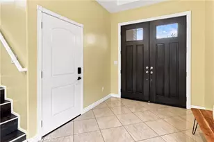 613 N Raitt St, Santa Ana, CA 92703 - Photo 5