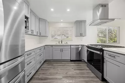 369 San Juan Way, La Canada Flintridge, CA 91011 - Photo 5