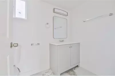 1043 W 151st Street, Compton, CA 90220 - Photo 19