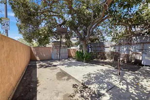 3773 S La Salle Ave, Los Angeles, CA 90018 - Photo 21