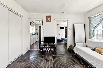 3773 S La Salle Avenue, Los Angeles, CA 90018 - Photo 7