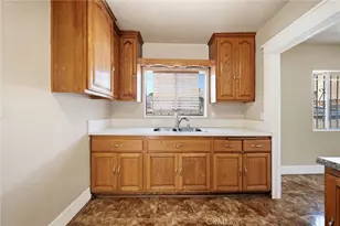 242 W 88th, Los Angeles, CA 90003 - Photo 19