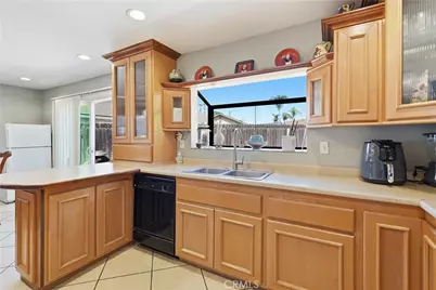 12218 Kumquat, Chino, CA 91710 - Photo 11