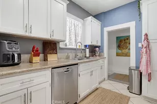 551 W 8th St, Long Beach, CA 90813 - Photo 25