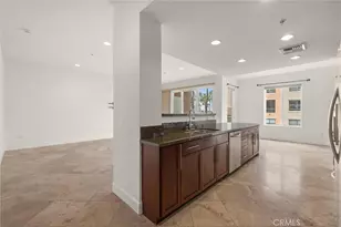 300 E 4th St, Long Beach, CA 90802 - Photo 9