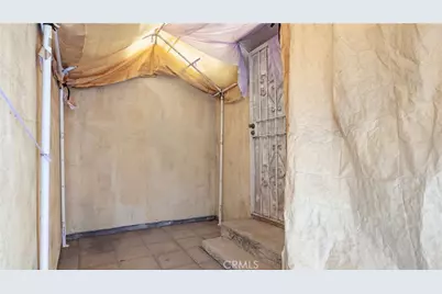 1374 E Vernon, Los Angeles, CA 90011 - Photo 33