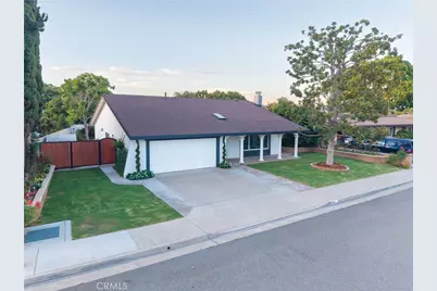 1111 W La Entrada, Anaheim, CA 92801 - Photo 25