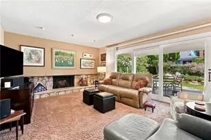 2040 Swan Dr, Costa Mesa, CA 92626 - Photo 15
