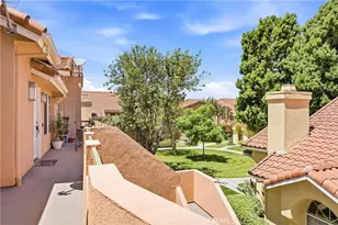 51 Abrazo Aisle, Irvine, CA 92614 - Photo 5