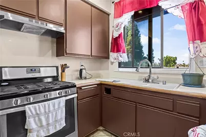 622 Park Shadow Court, Baldwin Park, CA 91706 - Photo 11