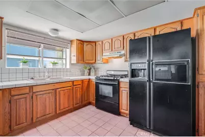 3304 Lewis, Signal Hill, CA 90755 - Photo 7