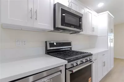 7051 Ellis Avenue #40, Huntington Beach, CA 92648 - Photo 13