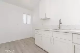 517 W 42nd, Los Angeles, CA 90037 - Photo 13