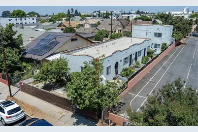 517 W 42nd, Los Angeles, CA 90037 - Photo 1