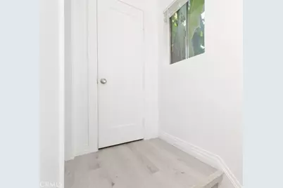 517 W 42nd, Los Angeles, CA 90037 - Photo 7