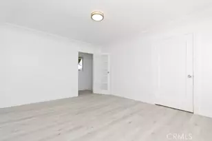 517 W 42nd, Los Angeles, CA 90037 - Photo 11