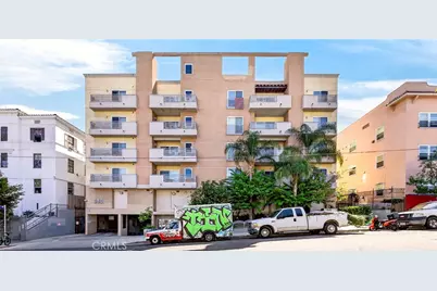 980 S Oxford #303, Los Angeles, CA 90006 - Photo 1