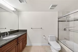 980 S Oxford, Los Angeles, CA 90006 - Photo 23