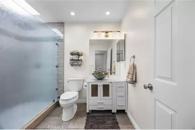2255 Pepperwood Avenue, Long Beach, CA 90815 - Photo 27
