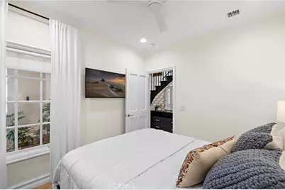 302 Carnation Avenue, Corona del Mar, CA 92625 - Photo 11