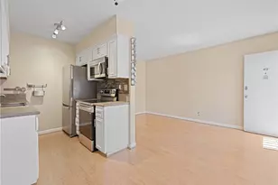 335 Cedar Ave, Long Beach, CA 90802 - Photo 9