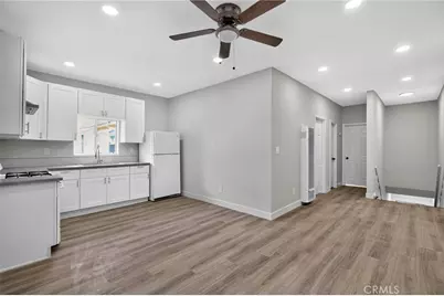 611 W 46th, Los Angeles, CA 90037 - Photo 13