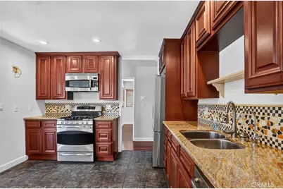 2028 W Midwood, Anaheim, CA 92804 - Photo 17