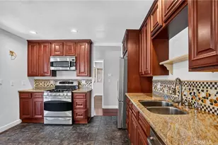 2028 W Midwood, Anaheim, CA 92804 - Photo 17