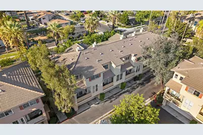 551 W Summerfield, Anaheim, CA 92802 - Photo 49