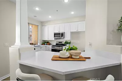 551 W Summerfield, Anaheim, CA 92802 - Photo 9