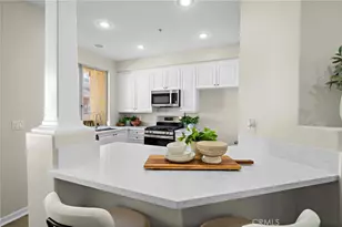 551 W Summerfield, Anaheim, CA 92802 - Photo 9