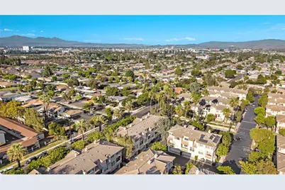 551 W Summerfield, Anaheim, CA 92802 - Photo 47