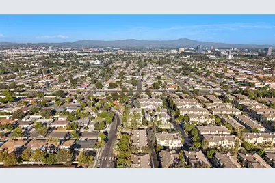 551 W Summerfield, Anaheim, CA 92802 - Photo 45