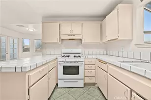 2101 Forry, Lancaster, CA 93536 - Photo 9