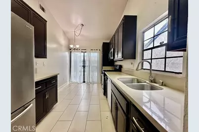 2542 W Macarthur, Santa Ana, CA 92704 - Photo 5