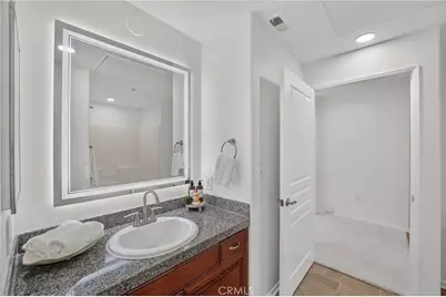 3422 Watermarke, Irvine, CA 92612 - Photo 31