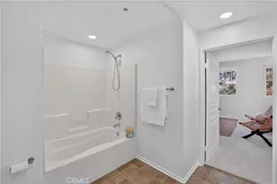 3422 Watermarke, Irvine, CA 92612 - Photo 33